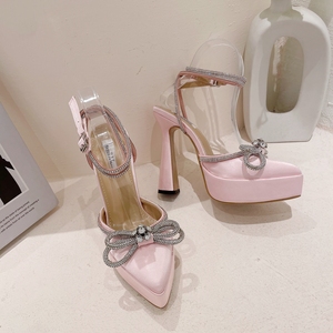 Escarpins de luxe en satin à talons carrés, ornés de strass, avec logo personnalisé, sandales à plateforme à talons hauts pour femmes, idéales pour les soirées et les cérémonies - Product Image 5
