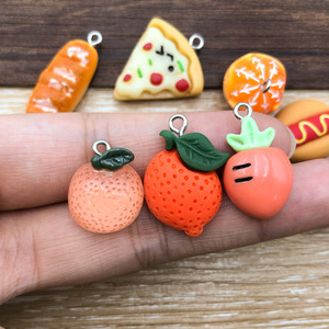 Colgante de resina con diseño de fruta de dibujos animados (naranja y hamburguesa), accesorio de joyería DIY de tamaño mediano para decoraciones creativas - Product Image 2