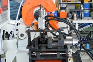 Máquina de corte de perfil de tubo y tubo automática de acero inoxidable rotativa de corte de ángulo de servomotor de 2/2" - Product Image 5