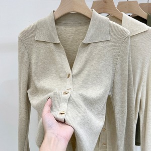 Maglione da Donna Casual con Bottoni e Scollo a V, Maniche Lunghe, Vestibilità Ampia per l'Autunno - Product Image 5