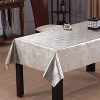 Nappe rectangulaire décorative en PVC vinyle brossé argenté motif étoile et feuille pour tables de banquet et de réception