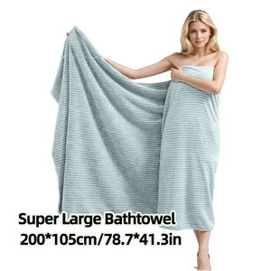 Toalla de Baño Extra Grande 200x105cm, de Felpa de Coral a Rayas, de Secado Rápido, para Uso Doméstico - Product Image 4