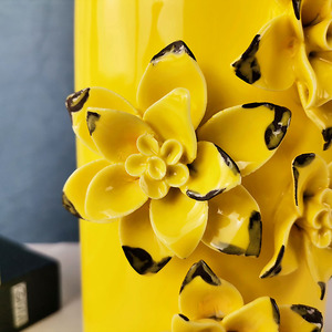 Vaso Decorativo in Ceramica Gialla alla Moda con Fiori Fatti a Mano per <span class=keywords><strong>Arredamento</strong></span> Casa - Product Image 4