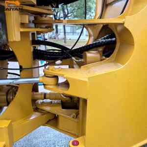 Chargeuse sur pneus d'occasion CAT 966H d'origine japonaise, Caterpillar, pour l'exploitation minière et la manutention de matériaux en carrière - Product Image 4