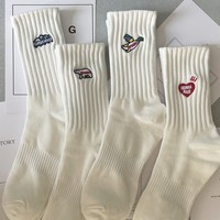 Chaussettes brodées mi-mollet en coton absorbant la transpiration et anti-odeur pour hommes et femmes, polyvalentes, tendance, pour étudiants et sportifs