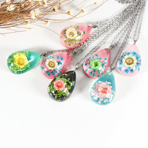 Bentuk Tetesan Kalung Perhiasan Baja Tahan Karat Mode Kalung Bunga Asli Hadiah Wanita Resin - Product Image 2