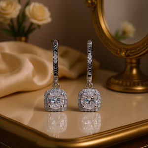 Orecchini Tiffany & Co. con Diamanti in Oro Bianco, Taglio Brillante Rotondo, Colore D, Naturali, Classici, Gioielli da Sposa per Donna - Product Image 2