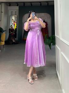 Los últimos diseños indios tradicionales modernos Vestidos cortos de seda Kurtis para Pub Club Party Wear Disponible a precio al por mayor - Product Image 6