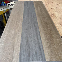 Revêtement de sol en vinyle SPC imitation bois 4mm 5mm avec couche d'usure de 20 mil, système de pose à clipser, planches de vinyle de luxe