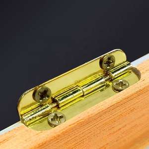 กล่องใส่ซิการ์แบบพกพา ดีไซน์ร่วมสมัยระดับไฮเอนด์ ทำจากไม้ซีดาร์เคลือบแลคเกอร์  งานแฮนด์เมด  เป็นมิตรกับสิ่งแวดล้อม  รีไซเคิลได้ เหมาะสำหรับเป็นของขวัญ - Product Image 4