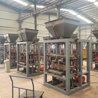 Machine manuelle à 3 trous de petite taille pour la fabrication de briques en béton et de pavés, à vendre au Zimbabwe