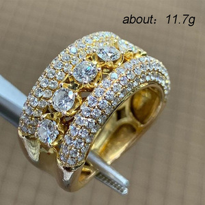 Anello da Uomo con Texture Metallica, Accessorio di Moda - Product Image 5