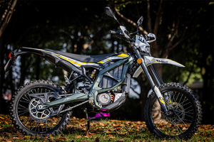 Oferta Especial: Potente Motocicleta de Carreras con Batería de Litio de 12500W, 74V 55Ah, Ultra Bee Black Carbon Free Shi - Product Image 3