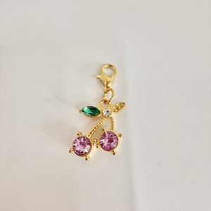 แฟชั่นยุโรปอเมริกันชุดพวงกุญแจโลหะขนาดเล็กรูปเพชรน่ารักจี้ห้อยกระเป๋าหูฟังของขวัญข้ามพรมแดน - Product Image 3