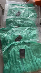 Giacca Piumino Smanicata da Uomo Casual Autunnale con Scollo a V e Chiusura a Cerniera, Cappotto Traspirante in Poliestere da 220g di Taglia Personalizzabile - Product Image 5