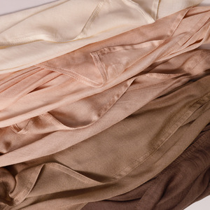 Jersey de algodón de rayón malayo de Color sólido a la moda Hijab bufanda lisa de Modal fino de ala ancha para mujeres musulmanas Bandana étnica caliente - Product Image 3