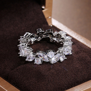 Anello a Forma di Foglia per Donne, Accessorio da Dito Semplice e alla Moda per Uso Quotidiano - Product Image 5