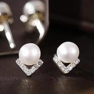 White Gold Faux <b>Pearl</b> Stud <b>Earrings</b> With Crystal Geometric Design For Women Wedding Classic Style Silver Metal - Product Image 4