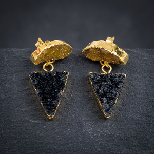 Pendientes Triangulares con Piedras Preciosas Druzy Chapados en Oro, Diseño Clásico Budista Hecho a Mano para Mujer, Nueva Colección de Sameer Art & Craft - Product Image 3