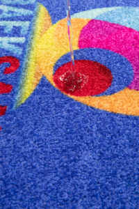 Tapis de sol personnalisé, impression colorée, moderne, intérieur/extérieur, surface en nylon, dos en caoutchouc, pour clubs exclusifs et entrées d'hôtels - Product Image 3
