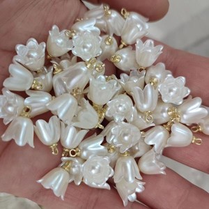 Abalorio de lirio de los valles, perlas de imitación, cuentas sueltas, decoración de abalorios de coche DIY, venta al por mayor, cuentas acrílicas, flor blanca - Product Image 3