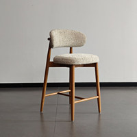 Chaise de salle à manger Oleandro en bois massif de style italien, sans accoudoirs, rembourrage doux, mobilier moderne minimaliste pour le salon