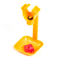 Abreuvoir automatique de haute qualité pour volailles avec coupelle anti-goutte, abreuvoir durable en plastique pour poulets, idéal pour les tuyaux carrés et les équipements d'élevage.