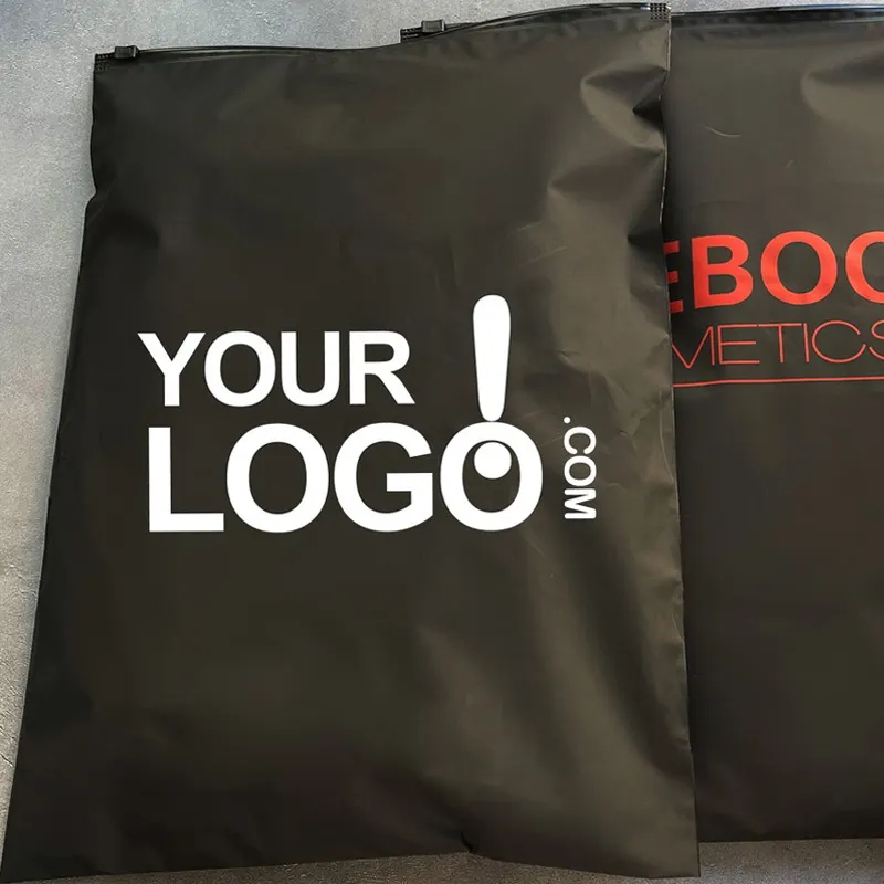 カスタムプリントロゴ環境にやさしいジップロッククリアガーメント黒包装袋ジッパー付き衣類透明OPP他のビニール袋