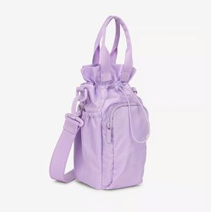 Bolsa de Hombro para Botella de Agua con Estampado y Cierre de Cordón, Fácil de Transportar, Perfecta para Uso Diario y Actividades al Aire Libre Ligeras - Product Image 3