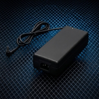 Chargeur de batterie au lithium ternaire 33,6 V 1,5 A avec protection contre les courts-circuits pour équipement photographique et groupes d'éclairage LED