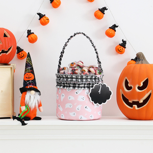 Cubo <span class=keywords><strong>de</strong></span> Halloween Personalizado con Aplique <span class=keywords><strong>de</strong></span> Calabaza Adorable, Cubo <span class=keywords><strong>de</strong></span> Regalos <span class=keywords><strong>de</strong></span> Lona <span class=keywords><strong>a</strong></span> Cuadros Azul y Rosa, Cesta Reutilizable para Fiestas <span class=keywords><strong>de</strong></span> Halloween - Product Image 3