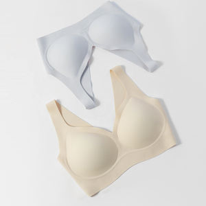 Sujetador sin costuras de <span class=keywords><strong>amino</strong></span>ácidos con copas fijas, tirantes anchos inalámbricos finos para los hombros, sujetador de gelatina Estilo Chaleco Sexy, lencería cómoda - Product Image 1
