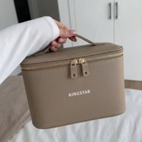 Sac de toilette de voyage en cuir PU de luxe à grande capacité avec logo personnalisé, fermeture éclair, sac à maquillage portable, étui de rangement pour cosmétiques
