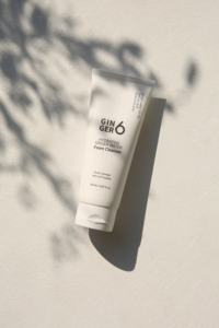 Crema de manos vegana suave GINGER6 con agua de jengibre y ácido hialurónico perfumado cuidado diario de las manos para una piel suave - Product Image 4