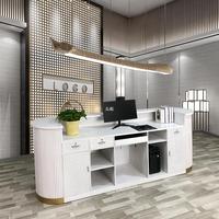Bureau de réception moderne minimaliste en bois à hauteur réglable pour usage commercial dans les bureaux et les halls d'hôtels