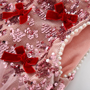 Vestito Invernale Caldo e Spesso per Bambine con Fiocco Decorativo e Paillettes Scintillanti, Outfit Comodo per Feste e Celebrazioni Festive - Product Image 5