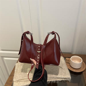 Nouvel Arrivage Sac à Bandoulière Hobo <span class=keywords><strong>L</strong></span>éger et Minimaliste 2026 avec Fermoir Tendance Polyvalent <span class=keywords><strong>Prix</strong></span> Usine Sacs à Main pour Usage Quotidien - Product Image 6