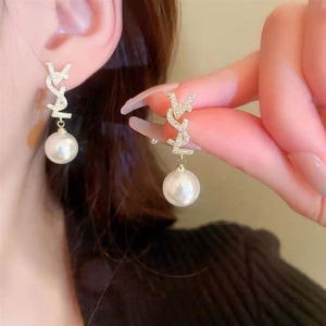 Pendientes de Aguja de Plata de Alta Gama, Nuevos, de Lujo, Pequeños, con Fragancia, Circonita, Perla, Personalizados, al por Mayor - Product Image 4