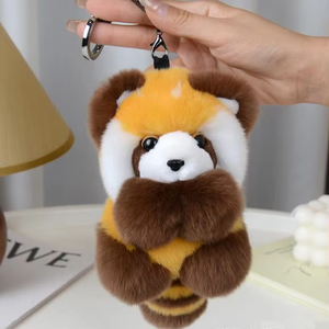 Llavero de Peluche de <span class=keywords><strong>Panda</strong></span> Rojo con Cola Larga de Piel de Conejo Rex Amarillo y Marrón 25cm*12cm Llavero para Coche - Product Image 2