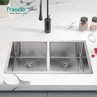 Évier de cuisine moderne de luxe en acier inoxydable carré à double bac, fabriqué à la main par Frascio