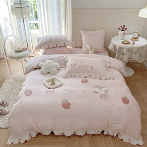 Ensemble <span class=keywords><strong>de</strong></span> literie quatre pièces en velours <span class=keywords><strong>de</strong></span> lait pour enfants, ensemble <span class=keywords><strong>de</strong></span> literie brodé avec tissu, drap <span class=keywords><strong>de</strong></span> lit, drap-housse, ensemble <span class=keywords><strong>de</strong></span> literie d'hiver - Product Image 6