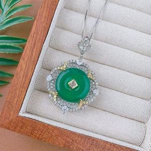 Conjunto de Joyería de Calcedonia Verde de Lujo, Chapado en Oro de 18K, Collar, Anillo y Pulsera con Circonitas, para Mujer/Unisex, Compromiso, Boda, Aniversario - Product Image 2