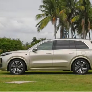 รถยนต์ Lixiang L8 รุ่นใหม่ ปี 2025 รถ SUV ขนาดใหญ่พิเศษ ระยะทางวิ่งไกลขึ้น ระดับหรูหรา 4 ประตู 5 ที่นั่ง แบตเตอรี่ลิเธียม Lixiang L8 รถ SUV ขนาดใหญ่พิเศษ ระยะทางวิ่งไกลขึ้น - Product Image 2