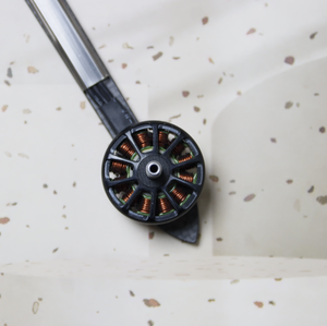 Motor sin escobillas estándar 2807 Kv1300 RC FPV Racing para modelos multirrotor, accesorios estándar FPV para bricolaje. - Product Image 3