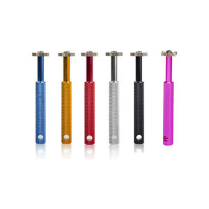 Herramienta de Limpieza de Palos de Golf de Metal Multicolor de Alta Calidad y Durabilidad, Afilador de Palos de Golf Cuadrado U&V con 6 Cabezas - Product Image 1