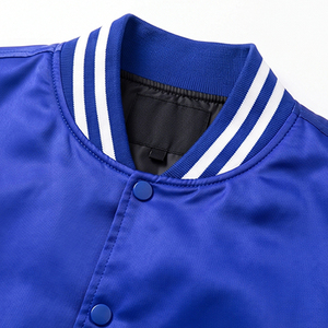 Chaqueta Varsity de Satén Personalizada a Precio de Fábrica para Hombre, Chaqueta de Satén Informal de Cuello Alto y Color Sólido para Hombre al por Mayor - Product Image 4