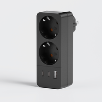 Adaptador de Enchufe Schuko Pheiyon con 2 Tomas de Corriente, 1 Puerto USB-A y 2 Puertos Tipo-C, 10A, IP20, Enchufe Compacto con Conexión a Tierra, Expansor Eléctrico para el Hogar
