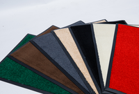 Maßgefertigter Großformatiger Gewerbeteppich für Innen- und Außenbereiche – Rote Bodenteppich-Rollenmatte mit Nylon-Oberfläche und Gummirücken für Veranstaltungen