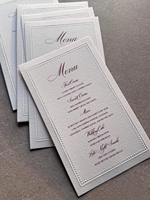 Cartes de menu de mariage écologiques faites à la main avec points en relief et texte bordeaux, papeterie de menu personnalisée, cartes de remerciement