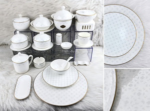 Service de table de luxe en porcelaine fine 45% de qualité supérieure, motif floral bleu délicat, assiettes et bols à bordure dorée faits à la main, pour hôtels, banquets, traiteurs et événements - Product Image 6